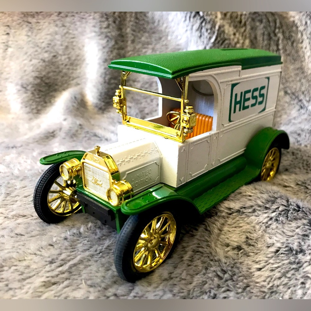 1917 Ford Model T Van: Hess Diecast Bank - Picture 1 of 6